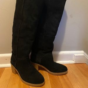 Women’s UGG Kasen tall winter boots